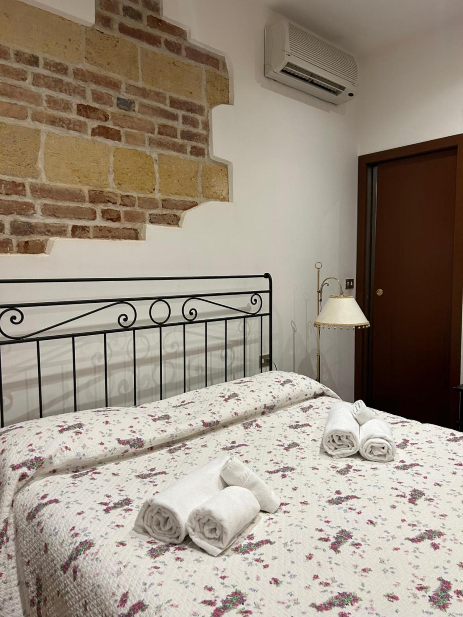 Residenza Della Samaritana Classici Verona Exterior foto